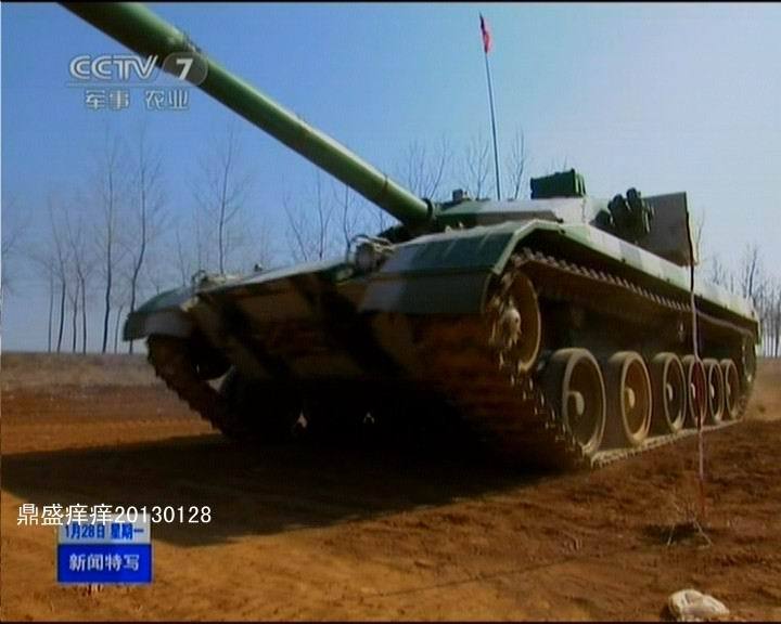 成群出动：解放军精锐96改主战坦克部队曝光
