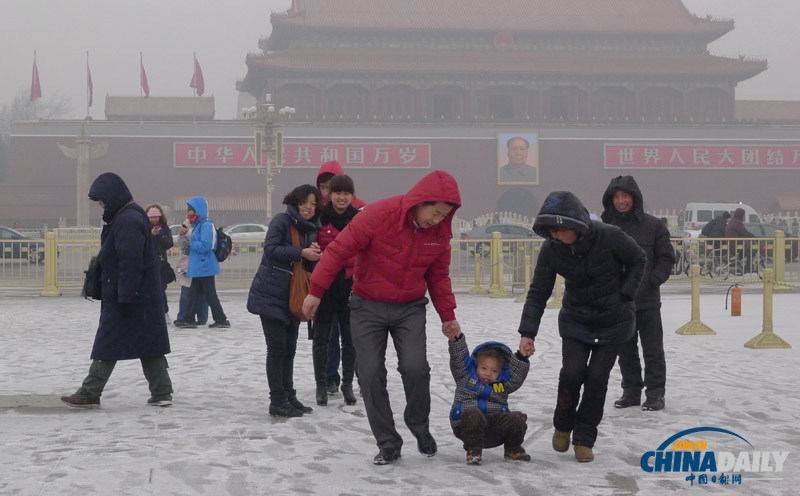 直击北京冻雨夹雾霾天气