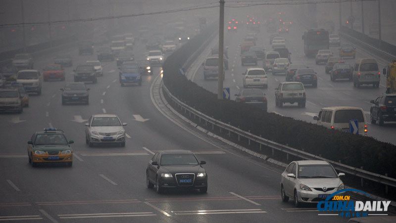 直击北京冻雨夹雾霾天气