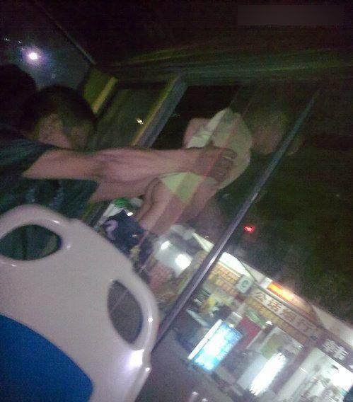 太囧 老爸带孩子太坑人了