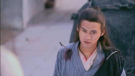 刘诗诗被囚孙俪当尼姑 盘点落魄中的美女妖男