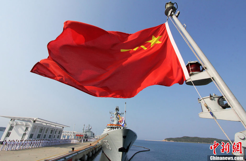 高清：中国海军新型导弹护卫舰岳阳舰加入战斗序列