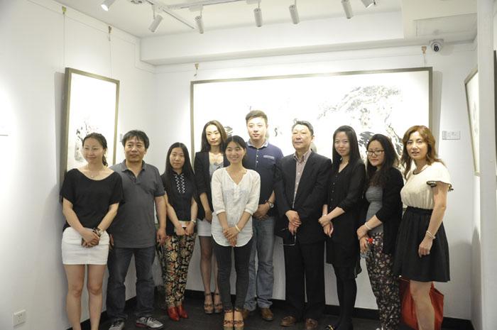 冯羔临花鸟精品展在京举行