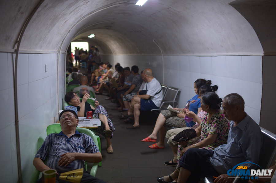 中国日报聚焦全国多地高温天气