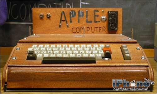 苹果首款个人电脑将拍卖 成交价或超50万美元