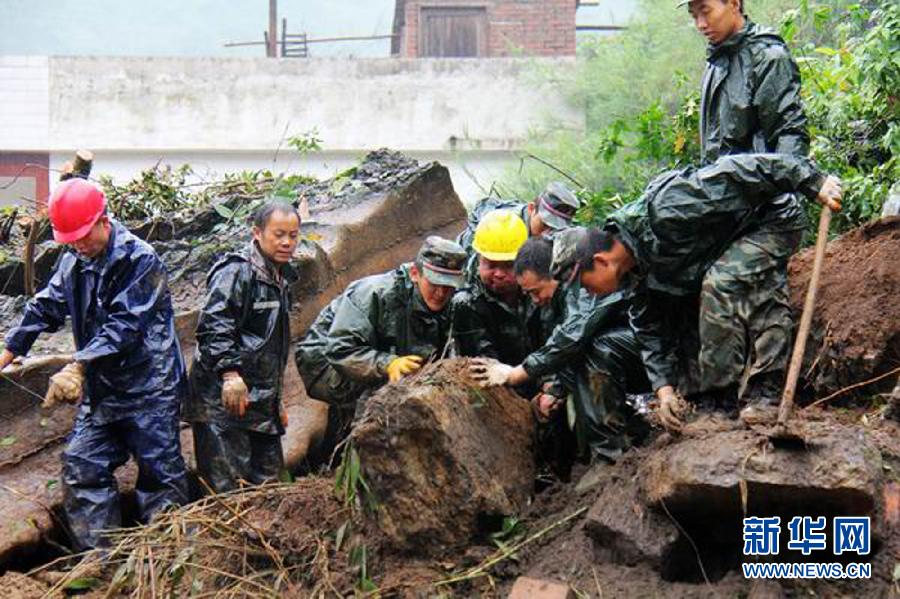 云南盐津发生洪涝灾害致10乡镇受灾5人失踪