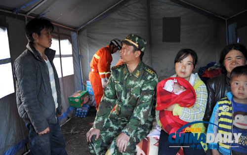 天水消防救援官兵昼夜奋战在重灾区申都乡
