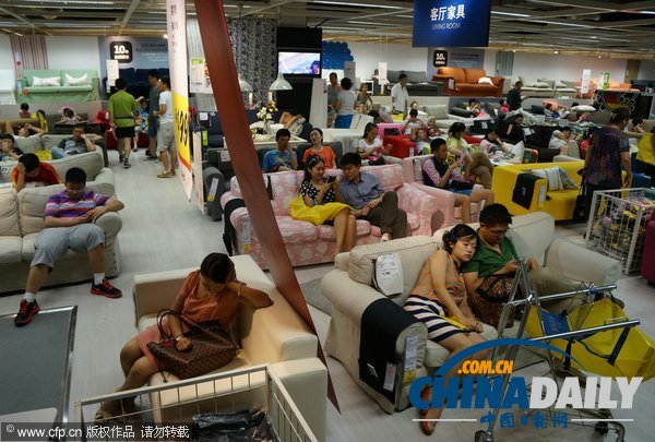 北京高温来袭宜家成为“避暑胜地”