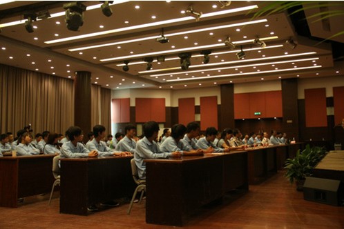 北京人文大学清华IT专业开学典礼近日举行
