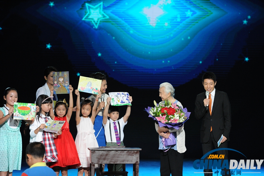 《开学第一课》9月1日首播 “太空教师”王亚平开讲“飞天梦”