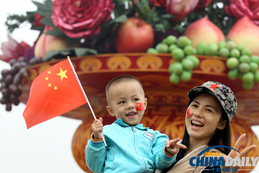 天安门广场靓景迎宾欢度国庆