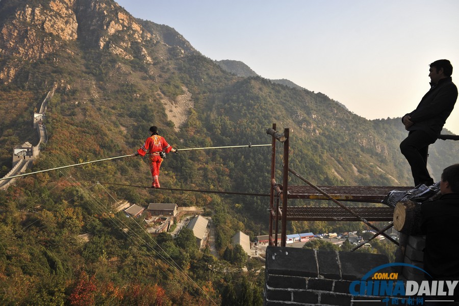 天津：阿迪力为挑战高空跨长城试走