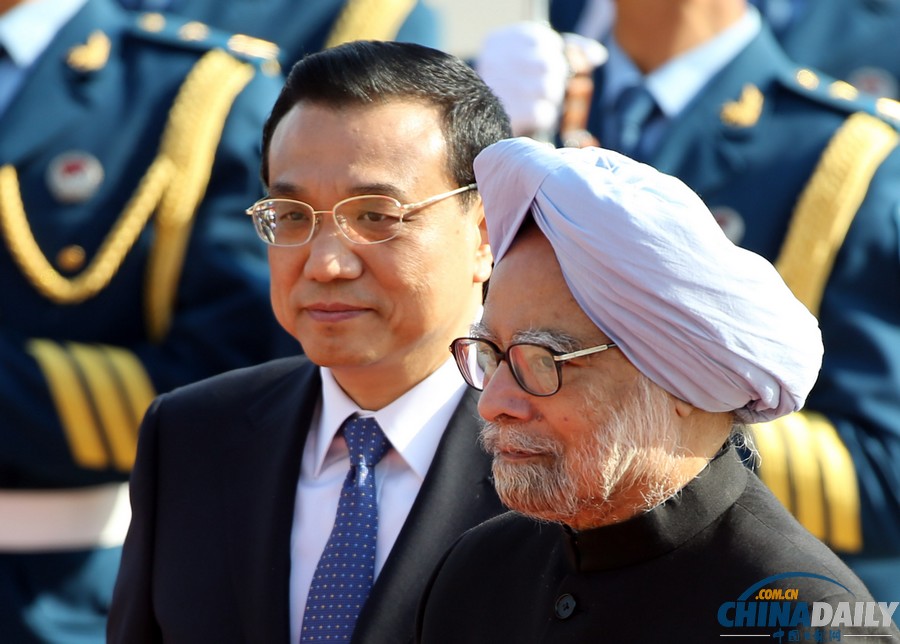 李克强举行仪式欢迎印度总理辛格访华