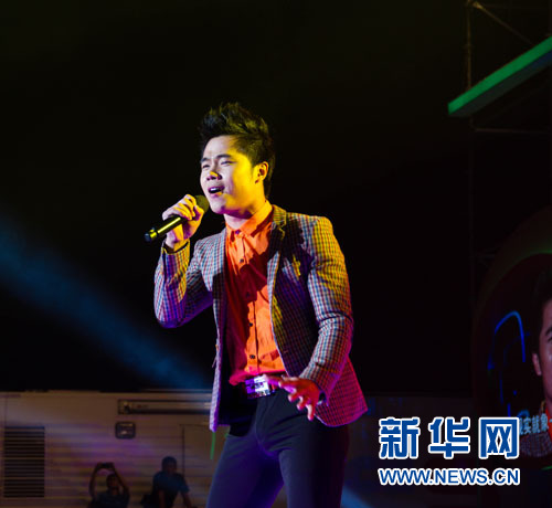 2013佛山音乐节半决赛结束 周笔畅到场献唱