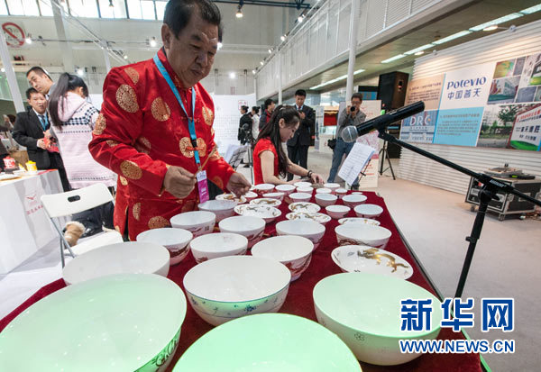 为实现中国梦提供强大文化力量