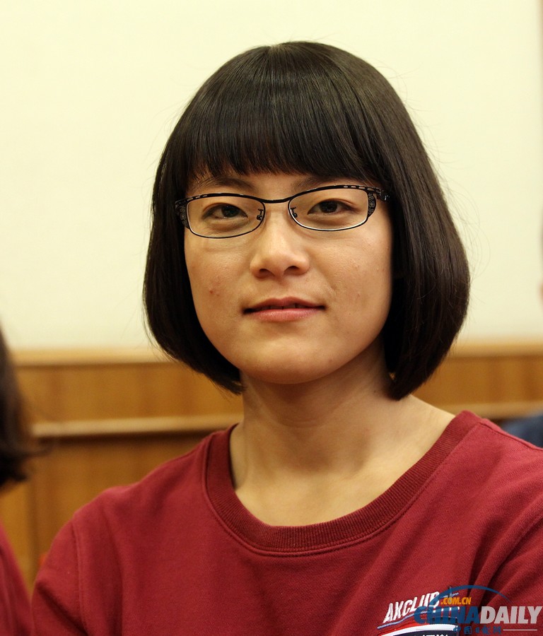 第二批六名潜航员学员正式亮相 包括2名女性