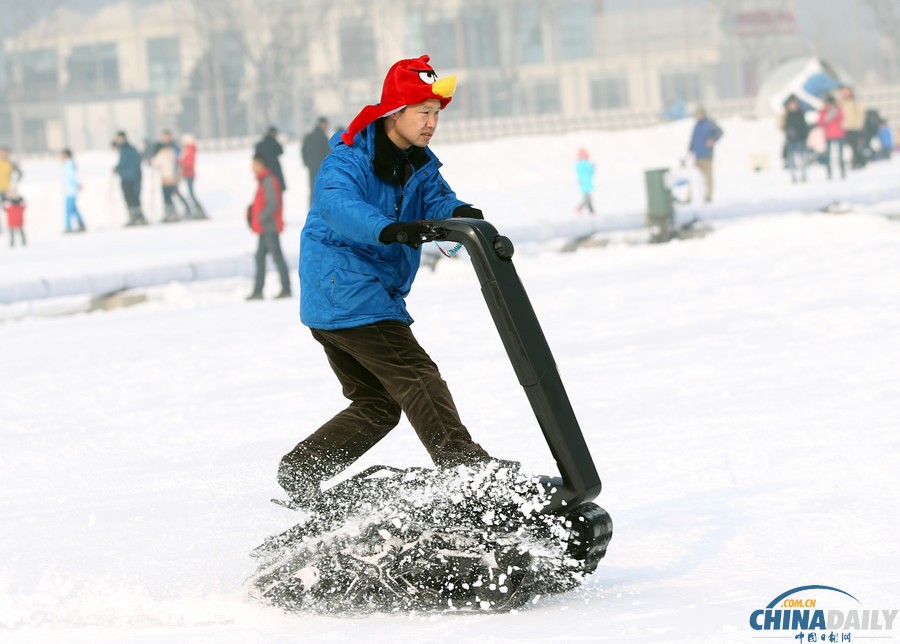 北京：“鸟巢”欢乐冰雪季外场开放