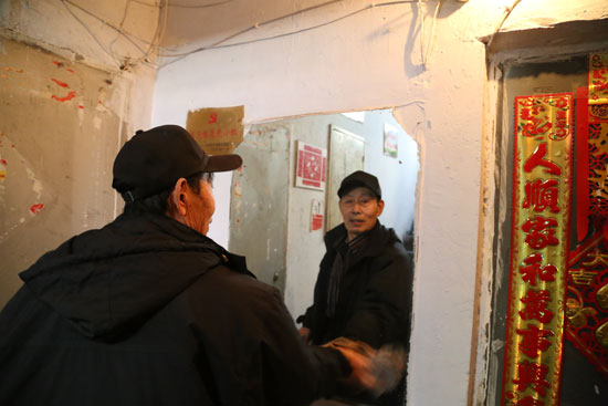 李俊熠：20年持之以恒 雷锋战友传承“雷锋精神”