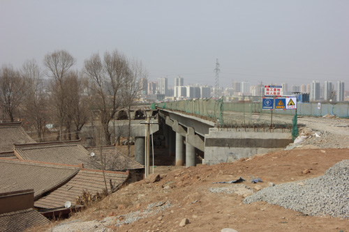 甘肃临合高速建设项目阻工现象严重 难按期通车