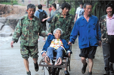 洪水泥石流突袭密云平谷连夜转移出6000人