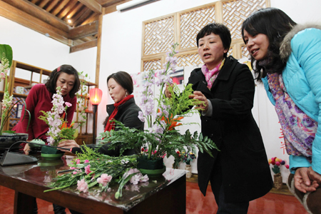 玉兰花下品香茗，禅院庭中开大觉——大觉寺明慧茶院第九届玉兰花节