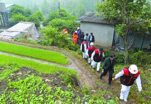 北京“流动医院”进震区