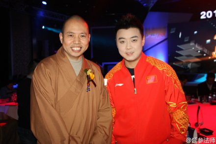 王皓宣布退役引热议 球迷感叹：一个时代结束了