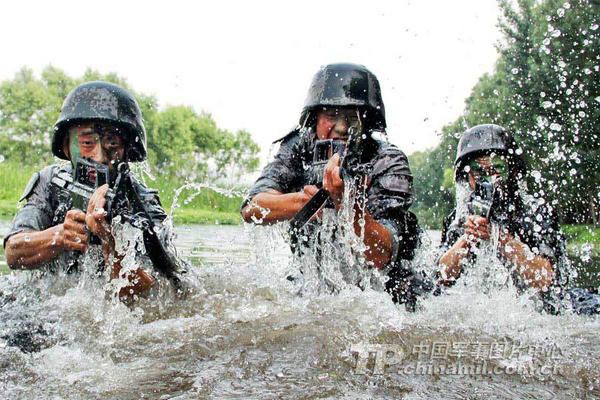 吴爱民升北京卫戍区副司令 曾掌警卫三师[4]