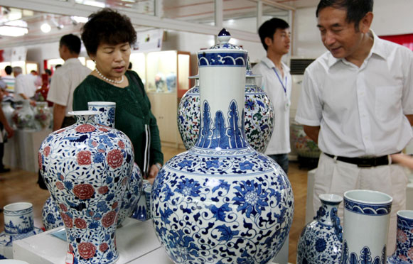 首届 北京神笛 大师陶瓷作品展在京开幕[图]