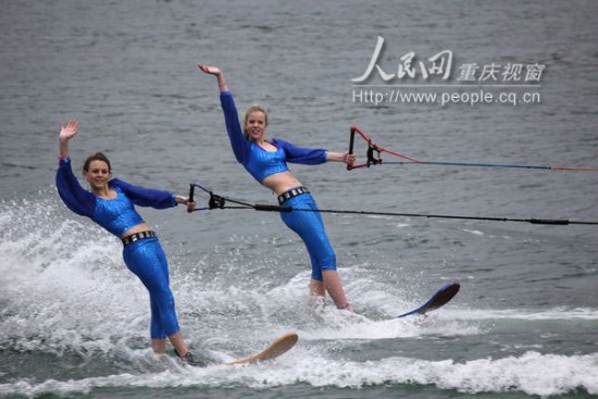 中国摩托艇赛第二站:岳德志等分夺各项比赛冠