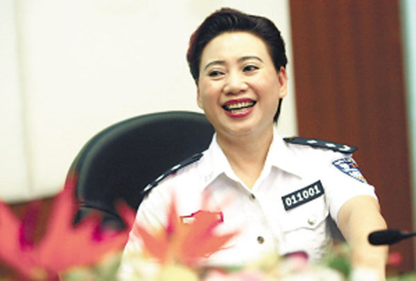 文强情人陈光明提前退休 曾被称为“重庆警界女杰”图