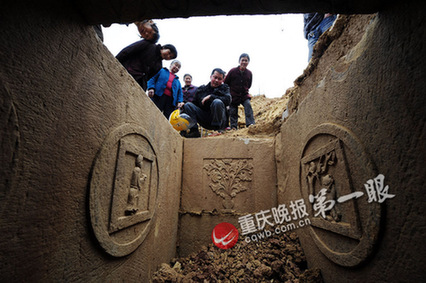 重庆古墓出土800年前“睡美人”