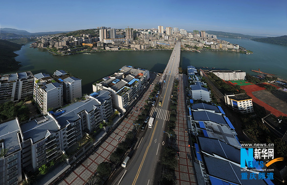20世纪90年代忠县县城全景（忠县地方志编撰工作室供图）