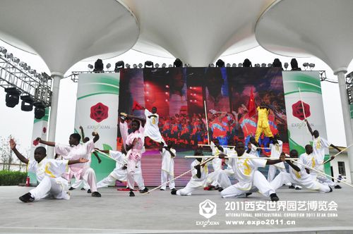 《圆通学子走进世园会》活动