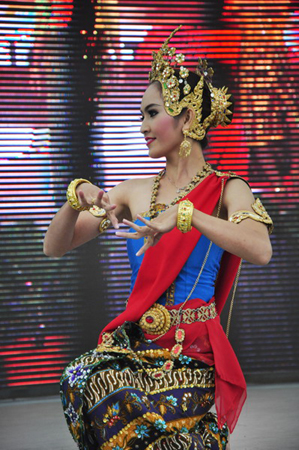泰国活动周首日精彩表演