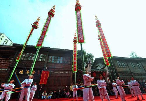 “海峡两岸民间艺术嘉年华”在福州举行