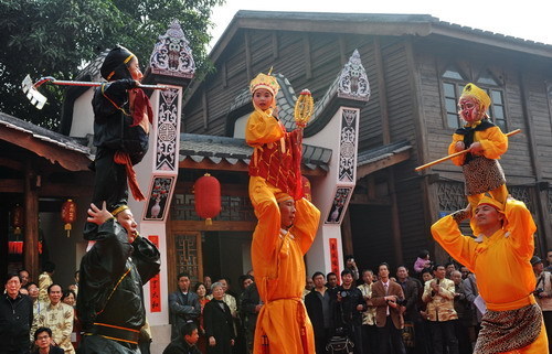 “海峡两岸民间艺术嘉年华”在福州举行