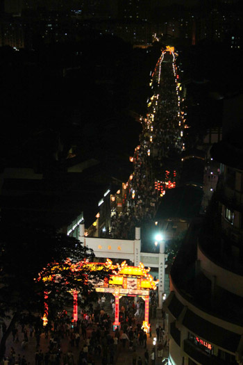 古街元宵灯会流光溢彩 三坊七巷盛装迎宾(图)