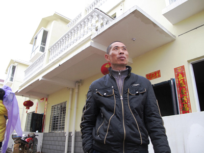 福建受灾户95%搬入新居 生产生活困境将解决