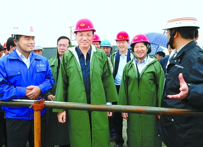 李克强在闽考察强调:在改革开放中推动转型创新