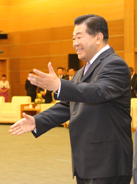 贾庆林会见出席第三届海峡论坛台湾嘉宾代表