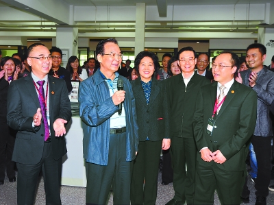 温家宝在福建调研经济运行情况：坚定做好经济工作的信心