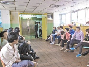厦蓉高速3·22事故续 交通部安监总局抵漳调查