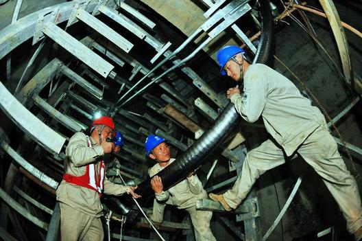 福建最深最长的地下高压电缆工程完成敷设