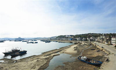 东澳中心渔港二期北护岸和东护岸基本完工 5000吨码头动工在即