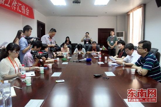 杨婷婷各科试卷原件公布 作文答题区域空白未作答