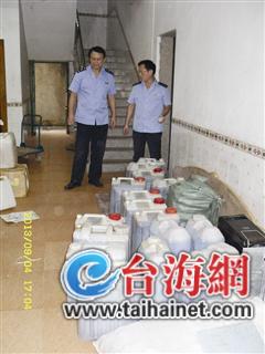 “地沟麻油”竟卖给学校食堂 近2000斤地沟油被查