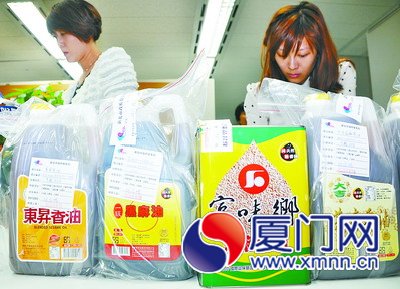 40吨大统“黑心油”流入厦门口岸 已下架近万瓶