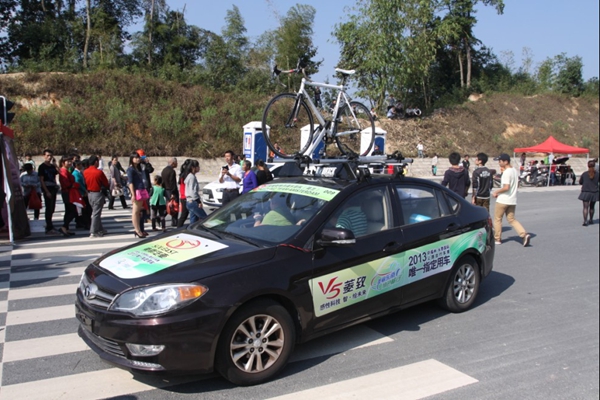 东南汽车为环福州•永泰国际公路自行车赛保驾护航添“马力”