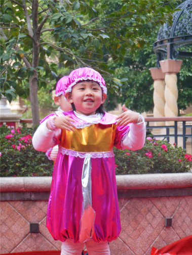 福州东森YoYo幼儿园“Golden Christmas Party”开幕
